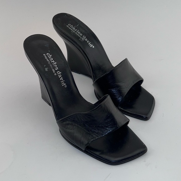 Charles David Black Leather Wedge Slides Mules Size 8 - Picture 3 of 6